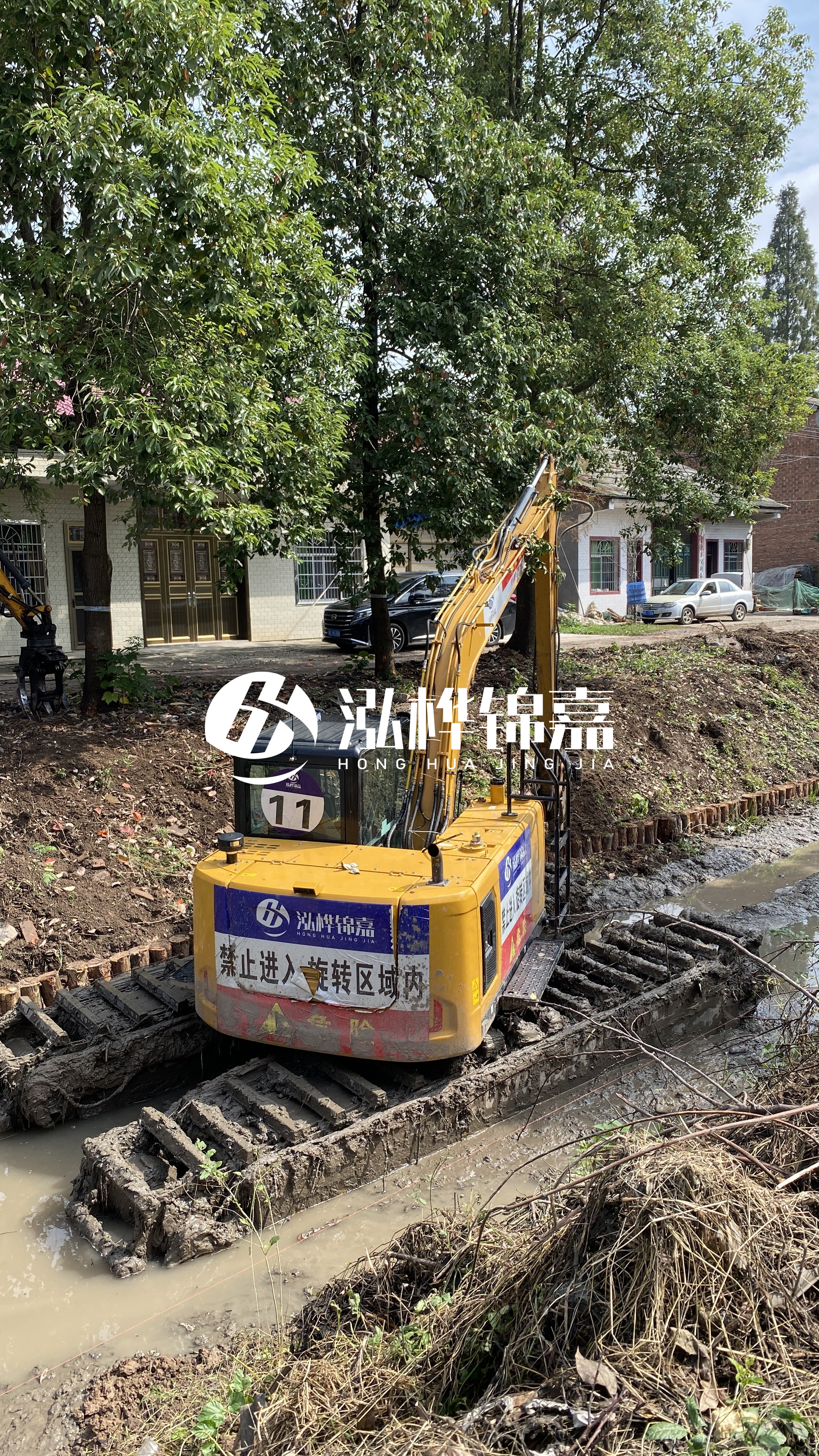 邢臺(tái)挖機(jī)打木樁專業(yè)施工-挖掘機(jī)打木樁打直技巧？